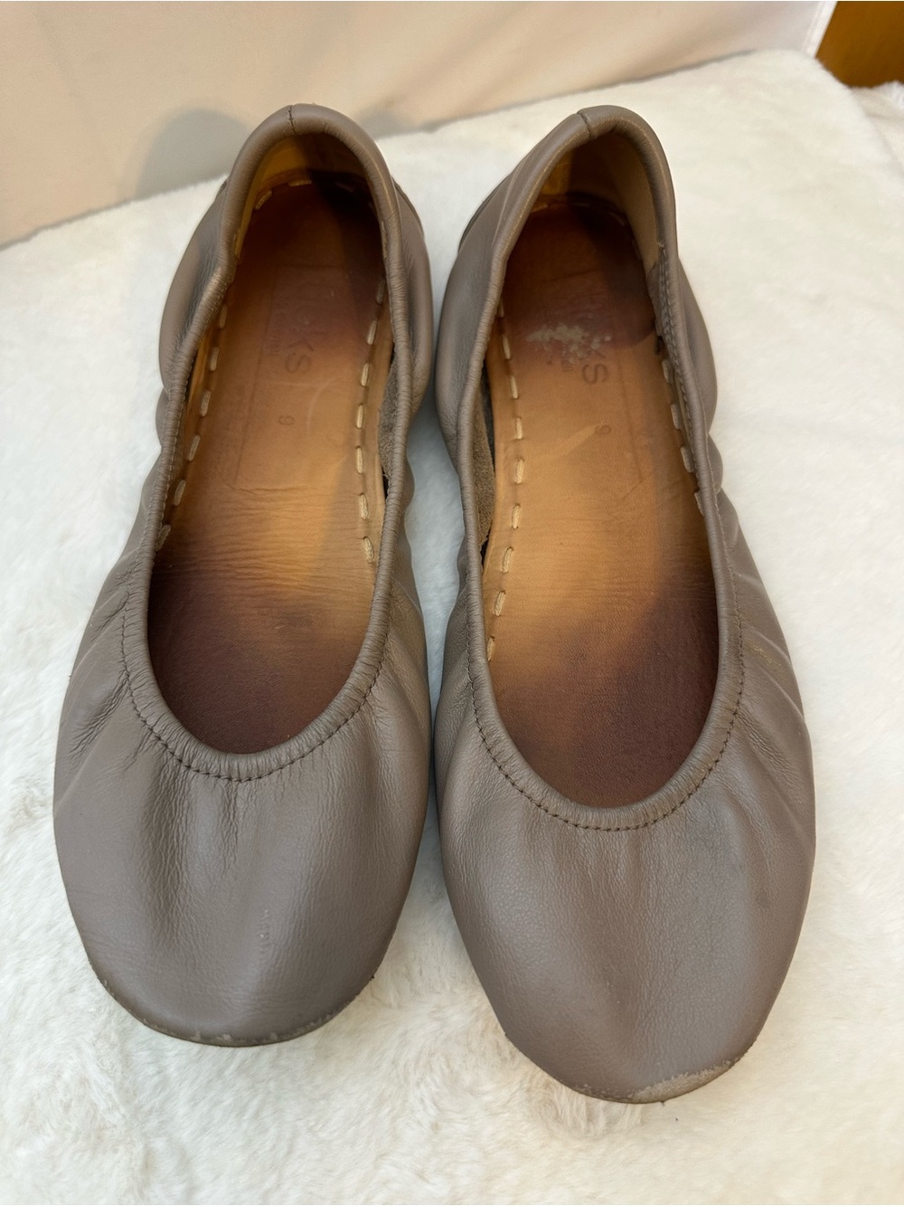 Tieks Women's Taupe Leather Ballet Flats